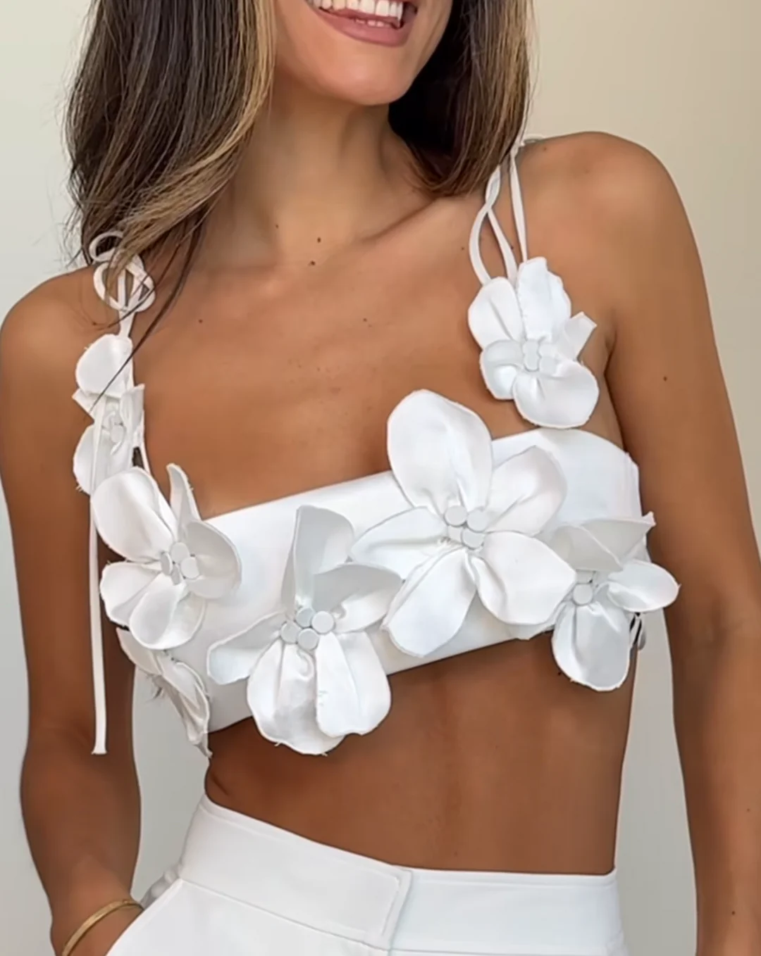 Damen Floral Top | Schmeichelhafte Passform | Leichte, Atmungsaktive Stoffqualität