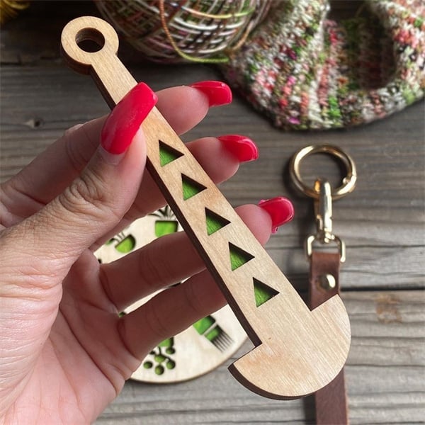 Yarn holder Garnhalter | Drehbare Spindel | Holz & BPA-freier Kunststoff | 12 cm