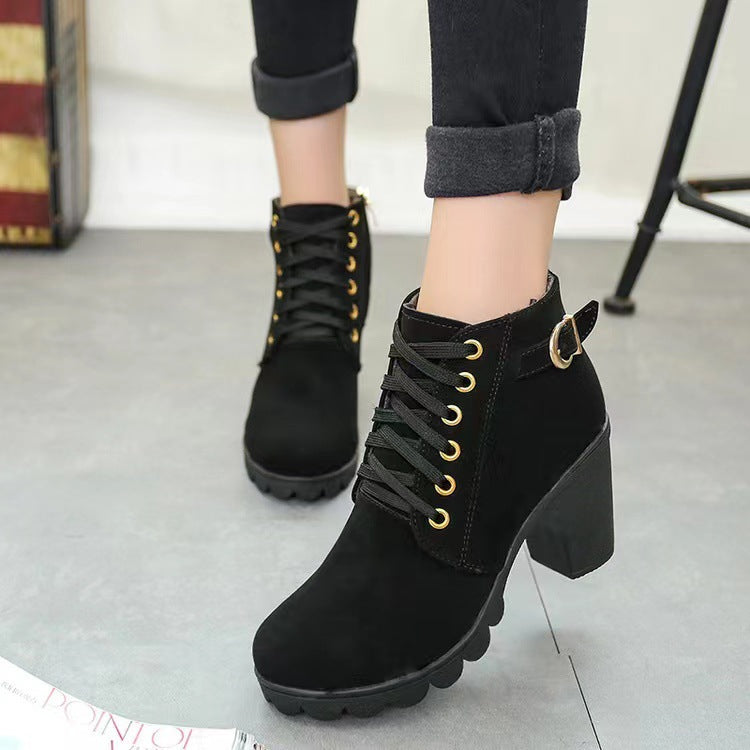 Damen Stiefeletten mit Blockabsatz | Warm Gefüttert | Rutschfeste Sohle | Goldene Details