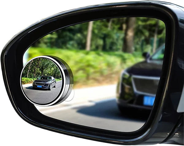 Spiegel für den toten Winkel im Auto