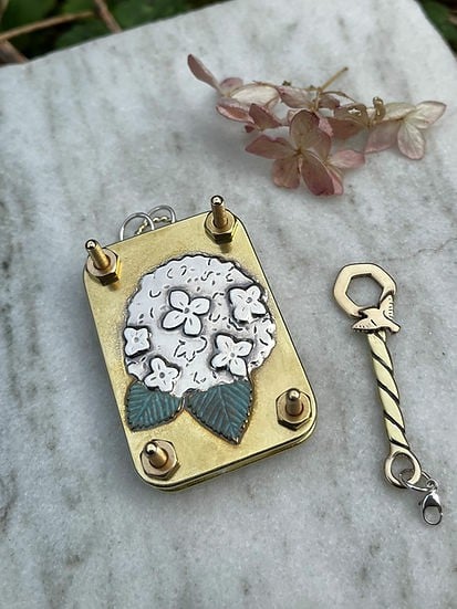 Mikro-Blumenpresse | Handgefertigt aus Silber & Messing | Inkl. 10 Blätter Herbarium-Papier