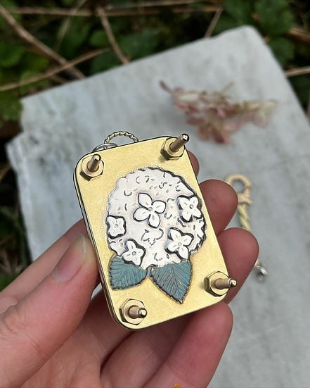 Mikro-Blumenpresse | Handgefertigt aus Silber & Messing | Inkl. 10 Blätter Herbarium-Papier