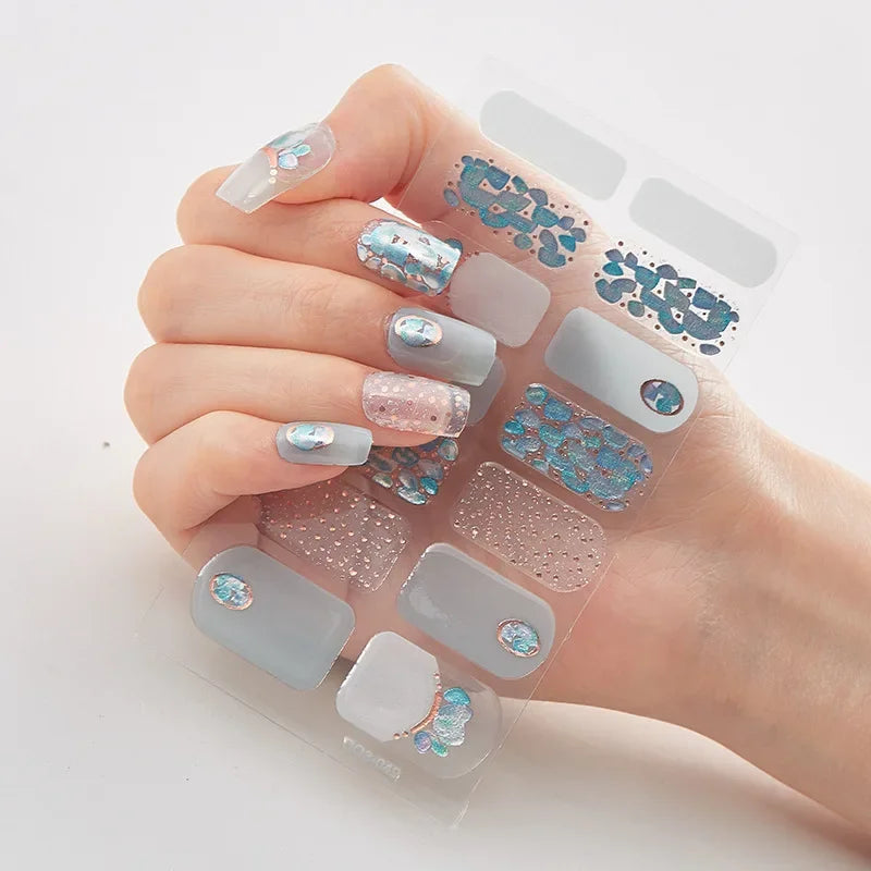 Weihnachtliche Nagelsticker | Festliche Designs | Einfach aufzutragen