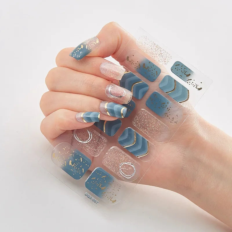 Weihnachtliche Nagelsticker | Festliche Designs | Einfach aufzutragen