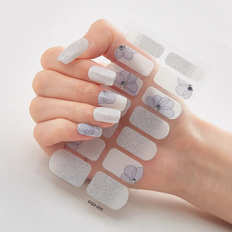 Weihnachtliche Nagelsticker | Festliche Designs | Einfach aufzutragen