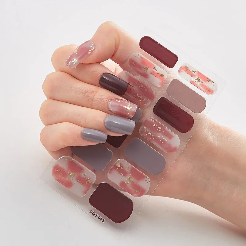Weihnachtliche Nagelsticker | Festliche Designs | Einfach aufzutragen