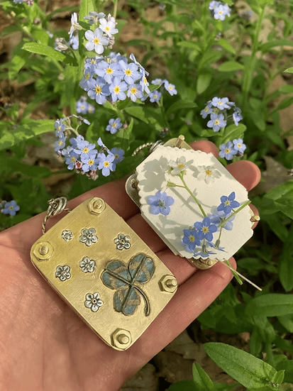 Mikro-Blumenpresse | Handgefertigt aus Silber & Messing | Inkl. 10 Blätter Herbarium-Papier