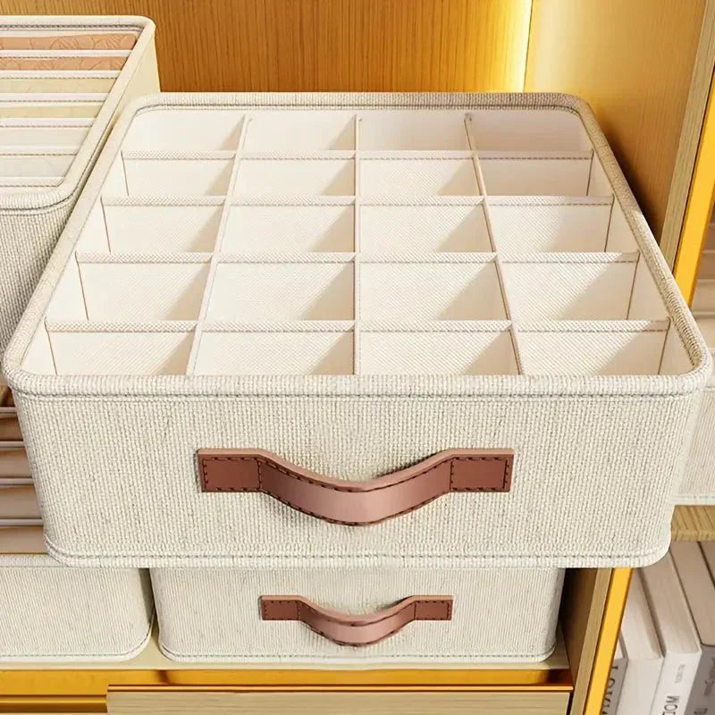 Kompakter Organizer mit mehreren Gittern