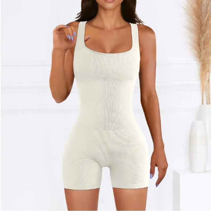 Romper Jumpsuit Damen | Figurbetonend & Elastisch | Ärmelos mit Eck-Dekolleté | Viele Farben