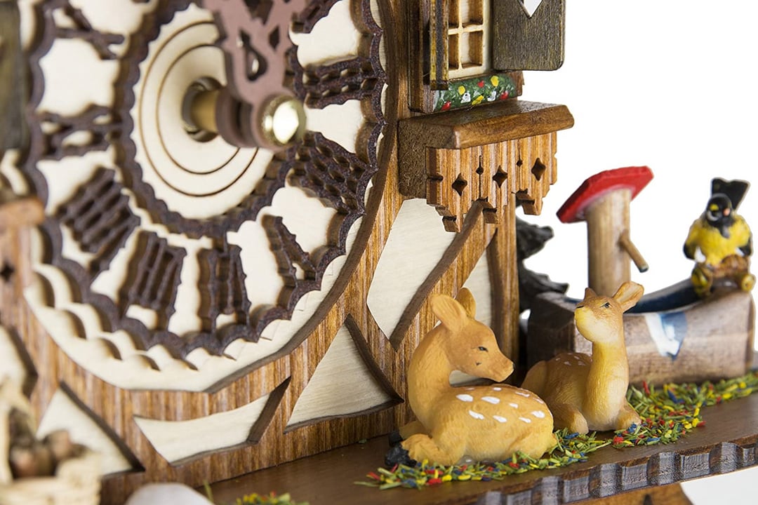 Traditionelle Kuckucksuhr | Handgefertigt aus Schwarzwald-Holz | Chalet-Design mit Musik & Figuren