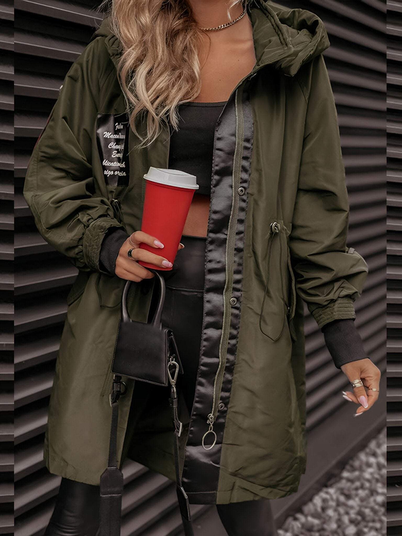 Lara | Langärmelige Kapuzenjacke für Frauen