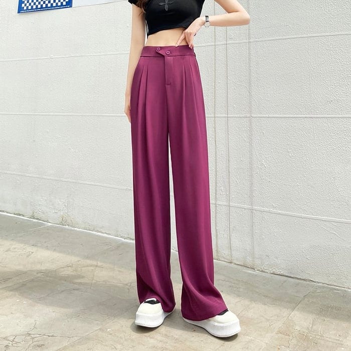 Weit geschnittene Hose mit hoher Taille