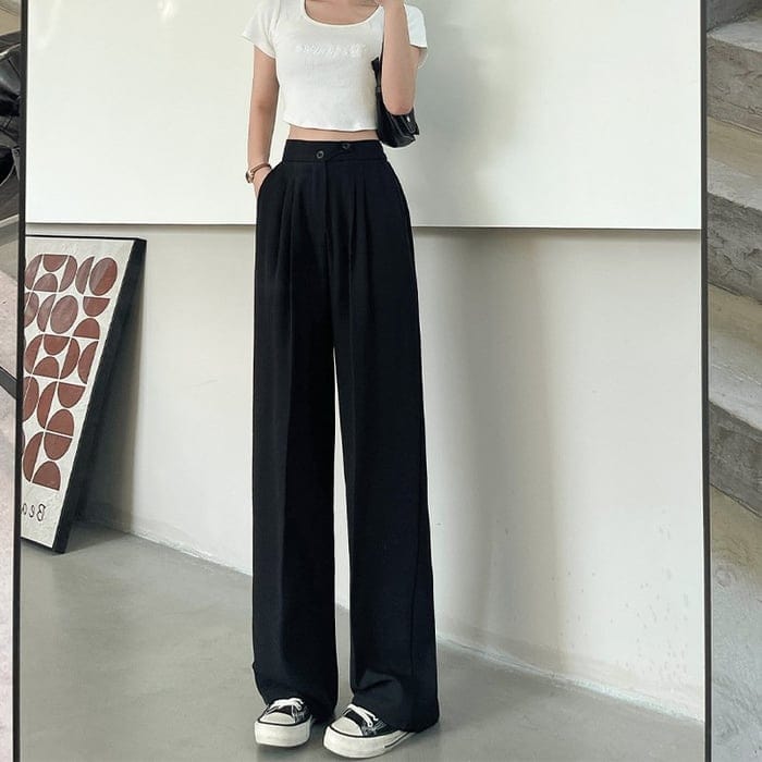 Weit geschnittene Hose mit hoher Taille