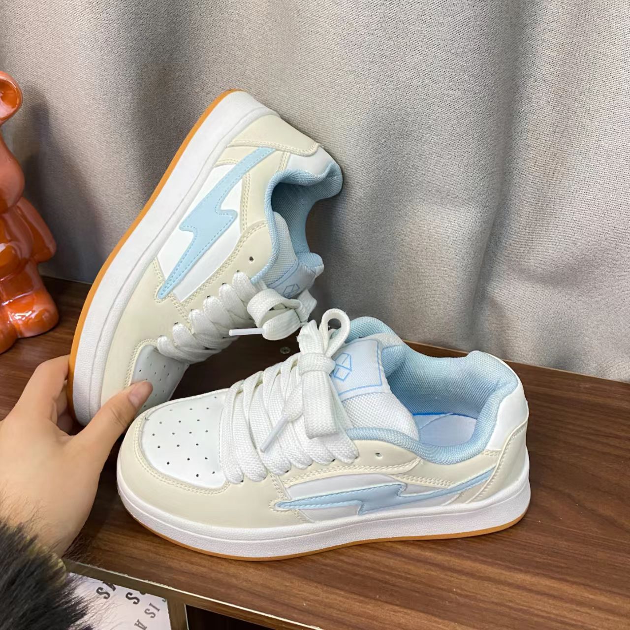 Jane Retro Blitz Sneakers