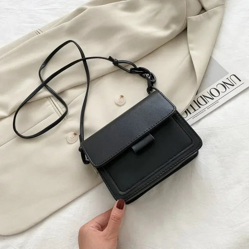 Trista Flap Crossbody-Tasche