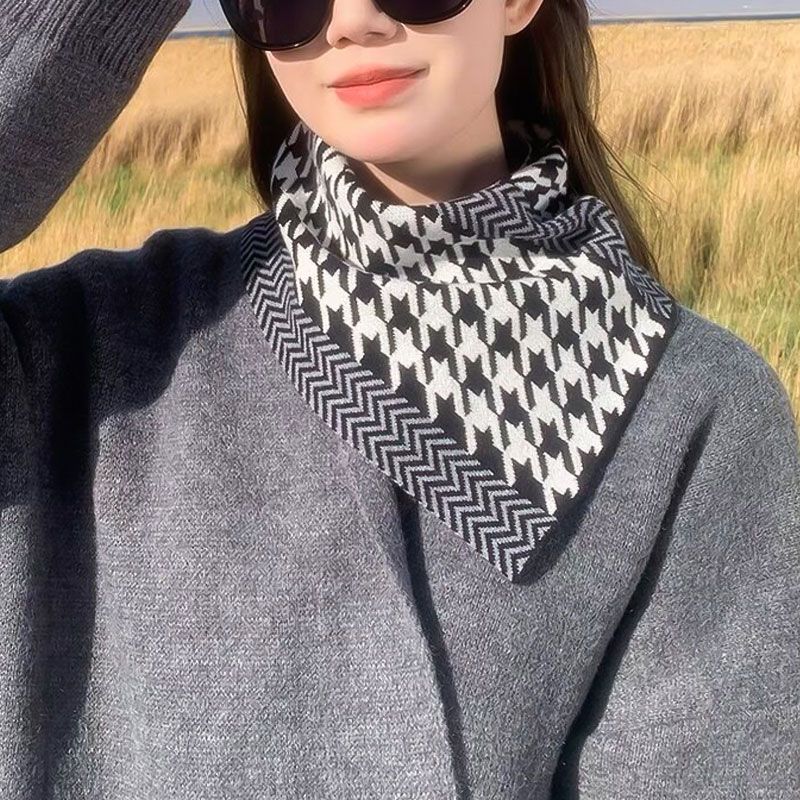 Dreieckstuch Damen | Weiches Halstuch aus Garn | Stylisch & Warm für Herbst & Winter | Perfektes Geschenk für Sie